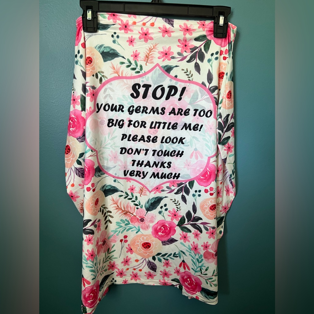 Brand New Never UsedFloral Car SeatNursing Cover